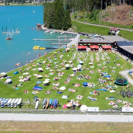 Апартаменты Uf Em Bueel